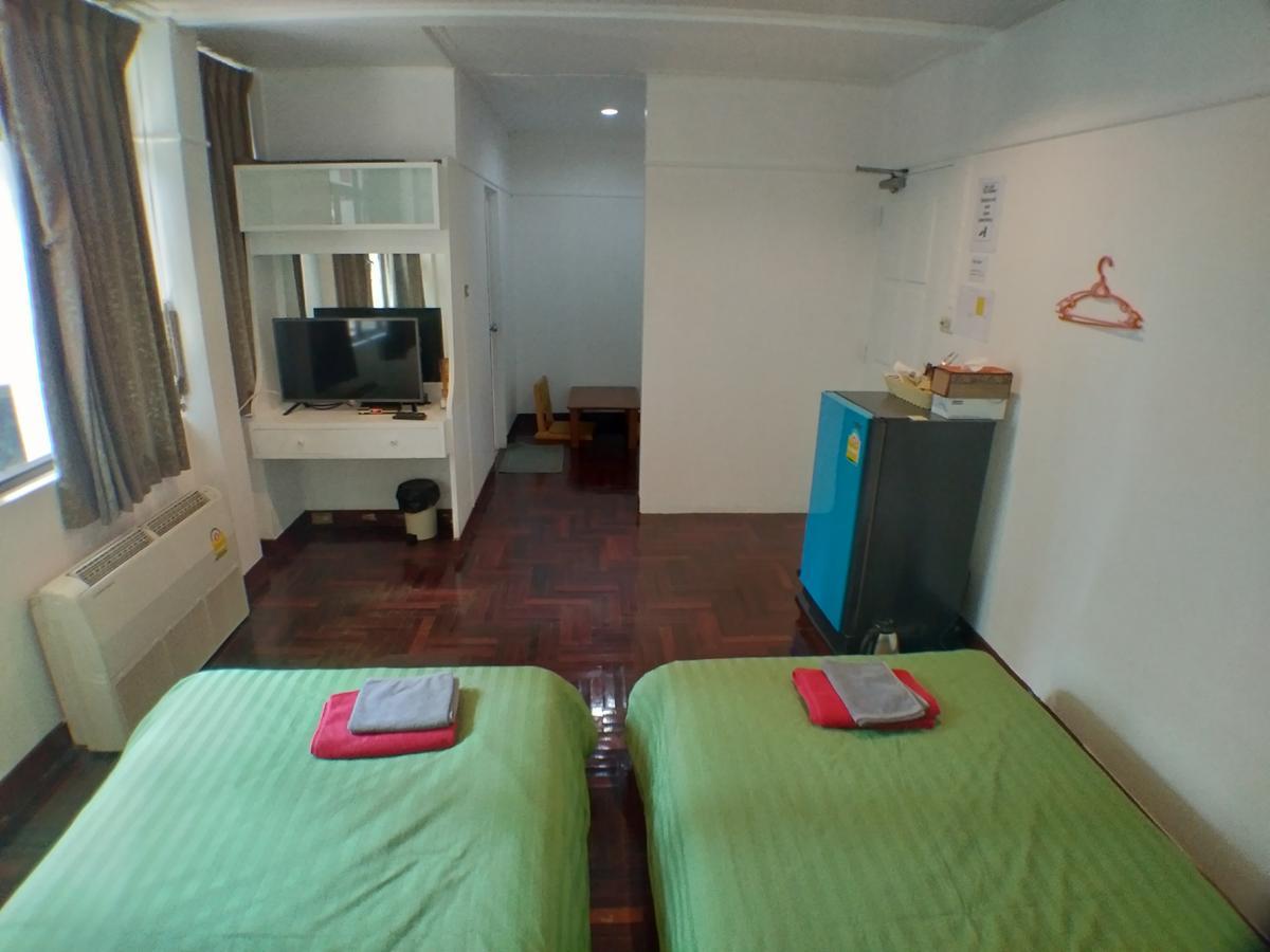 B&B 22 House Bangkok Exteriör bild